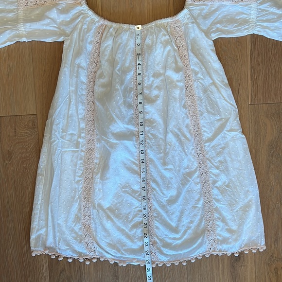 TULAROSA Sara Off Shoulder Lace Mini Dress with Flounce Sleeves - Size M - Picture 3 of 10